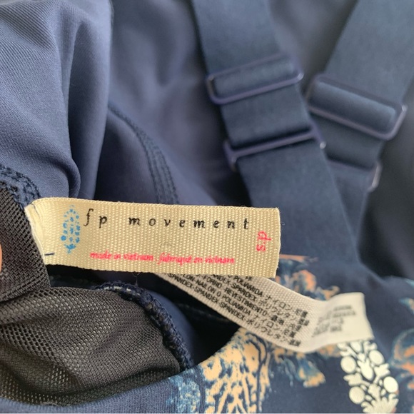 Free People Sports Bra Small Navy Blue Floral Freestyle Racerback - Picture 8 of 9